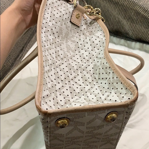 Authentic Michael Kors Hamilton Large Tote - Picture 5 of 14